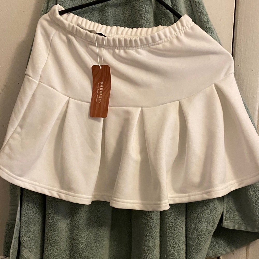 SHEIN Cream Skater Skirt